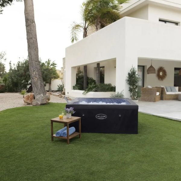 Idromassaggio semirigido Stockholm Lay-Z-Spa per 4-6 persone - Bestway